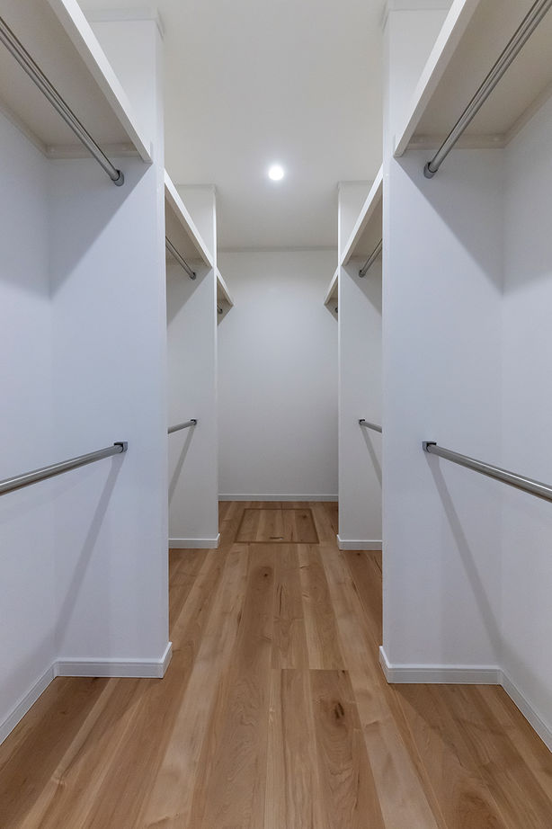 サティスホーム 【間取図有×2000万円台×回遊動線×土間収納】家族が自然に集まる、勾配天井のリビングが開放的な平屋の建築実例画像9