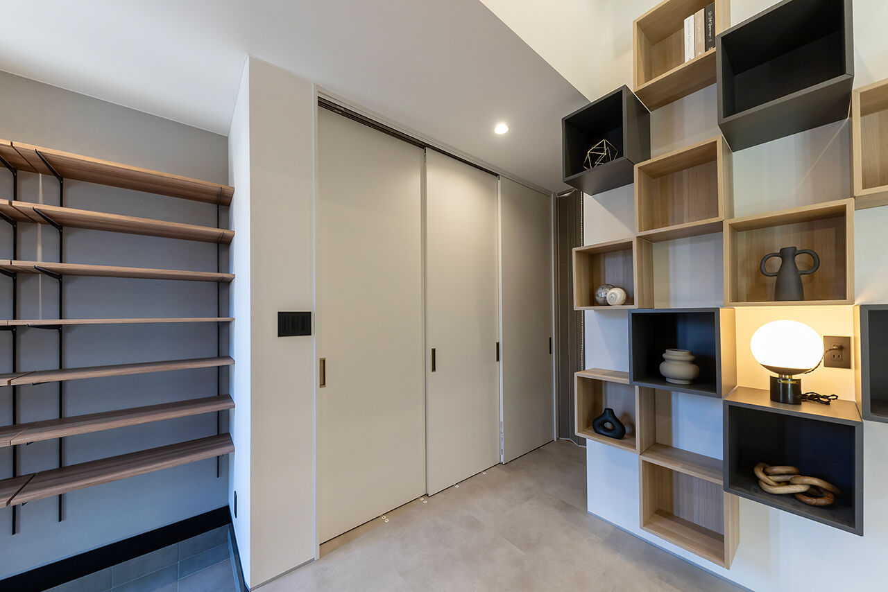 サティスホーム 【弥富市×平屋×サンルーム×ロフト×間取図有】立体空間の中で家族の居場所がゆるやかにつながる平屋の建築実例画像3