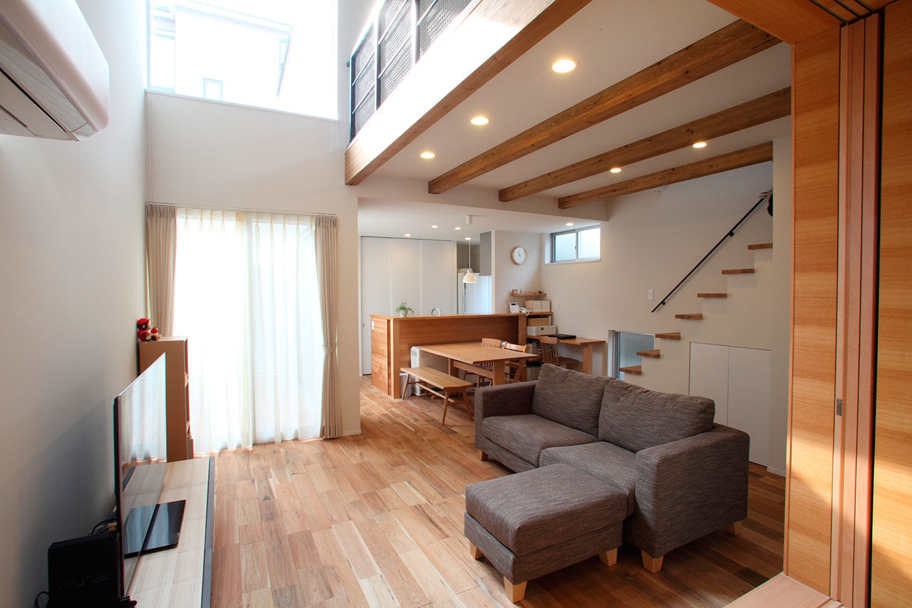 じょぶ 【大阪/3000万円台/30坪台】北向きでも光の入れ方を工夫し、心地よく光を浴びて季節を感じるシンプルな家の建築実例画像2