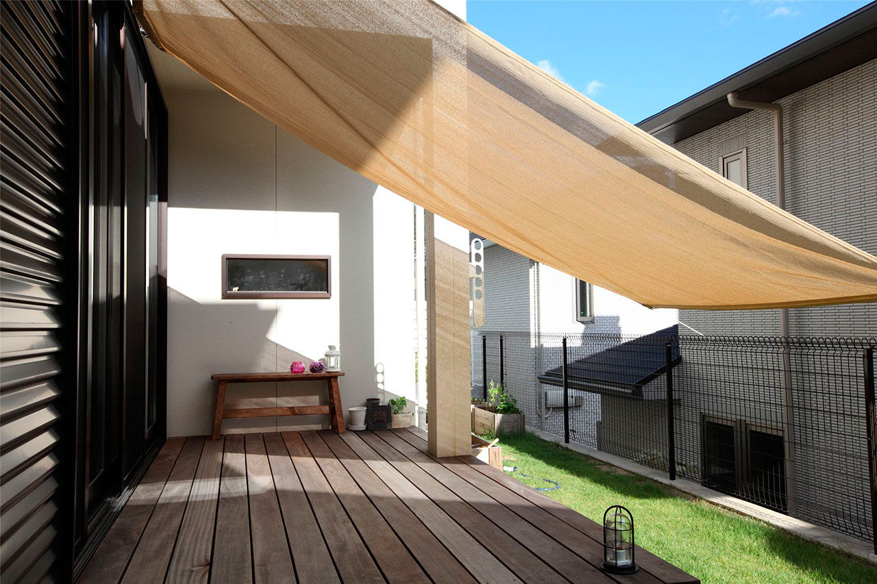 じょぶ 【兵庫/3000万円台/間取図有/20坪台】高台から景色を楽しむ 家無垢の杉床やレトロガラスの建具でカフェ風にの建築実例画像6