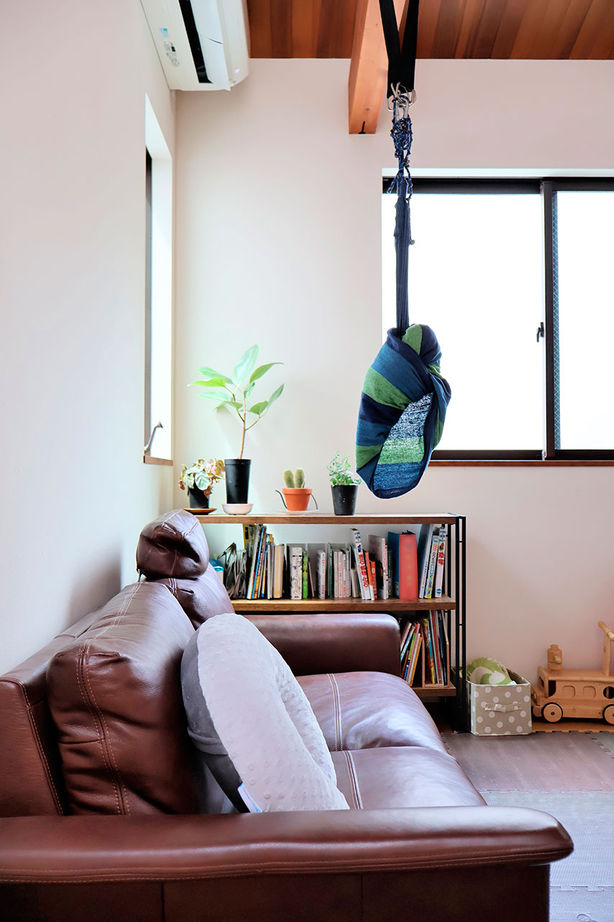 じょぶ 【大阪/2000万円台後半/狭小】スキップフロアで視覚的な広がりを生み出した敷地11坪の家の建築実例画像5