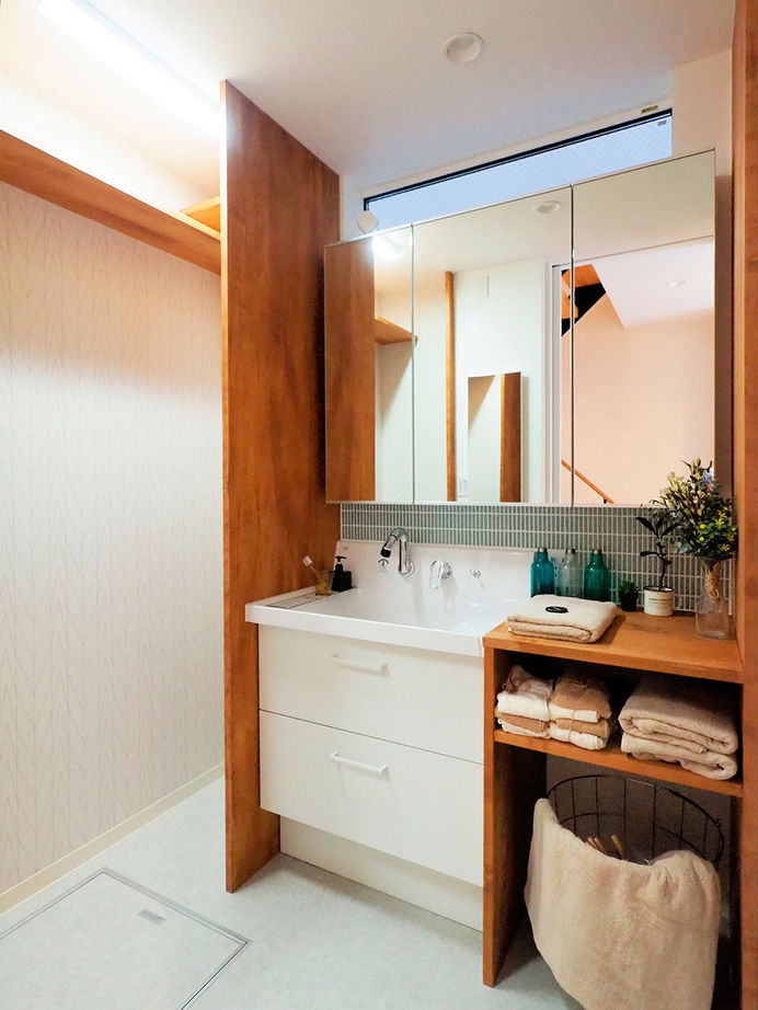 じょぶ 【大阪/2000万円台後半/狭小】スキップフロアで視覚的な広がりを生み出した敷地11坪の家の建築実例画像8