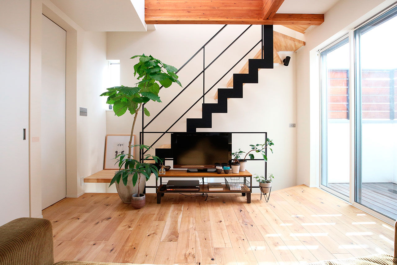 じょぶ 【兵庫/2000万円台後半/狭小/間取り図有】19坪の敷地でも明るく広がりが感じられ、デザインも納得の家をの建築実例画像2