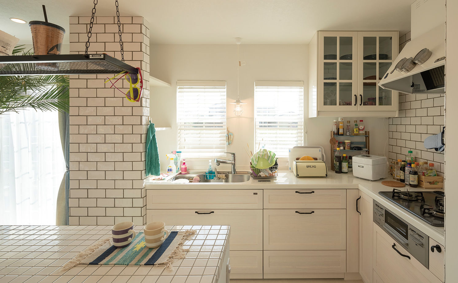 アットナチュレ 【1000万円台/28坪/間取り図/吹き抜け】自然素材と手作りのコラボがお気に入り！カルフォルニアハウスの建築実例画像6