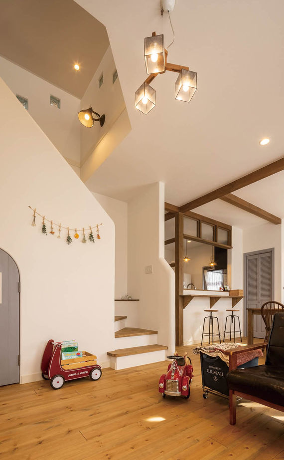 アットナチュレ 【1000万円台/37坪/間取り図/塗り壁_無垢床】インダストリアル×ほどよく可愛い!居心地満点ナチュラルハウスの建築実例画像3