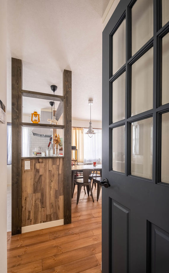 アットナチュレ 【1000万円台/32坪/間取り図/カバードポーチ＆ラップサイディング】西海岸の風を感じるアメリカンハウスの建築実例画像6