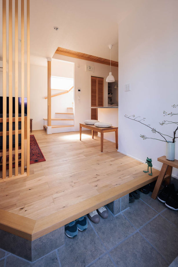 アットナチュレ 【1000万円台/23坪/間取り図/3階建て/屋上】敷地15.5坪!狭小地に叶えたミニマルなきれいめナチュラルハウスの建築実例画像2