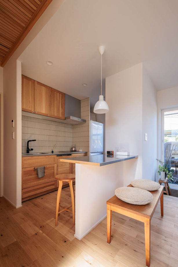 アットナチュレ 【1000万円台/23坪/間取り図/3階建て/屋上】敷地15.5坪!狭小地に叶えたミニマルなきれいめナチュラルハウスの建築実例画像4