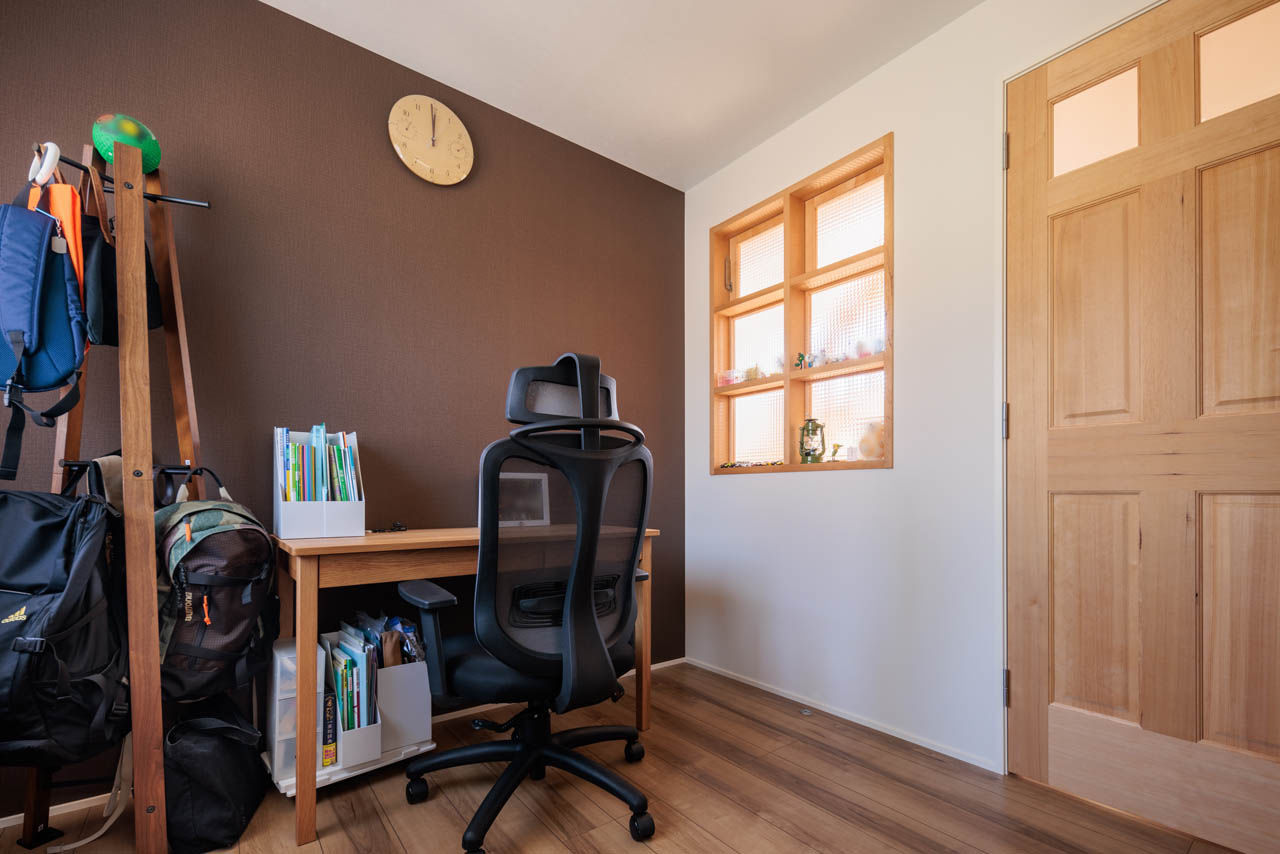 アットナチュレ 【1000万円台/23坪/間取り図/3階建て/屋上】敷地15.5坪!狭小地に叶えたミニマルなきれいめナチュラルハウスの建築実例画像8