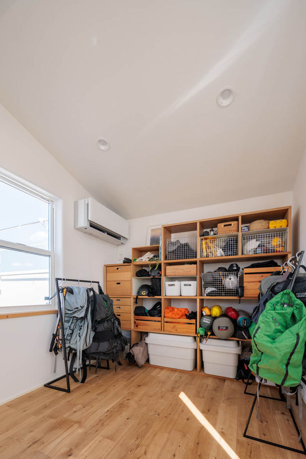 アットナチュレ 【1000万円台/23坪/間取り図/3階建て/屋上】敷地15.5坪!狭小地に叶えたミニマルなきれいめナチュラルハウスの建築実例画像9