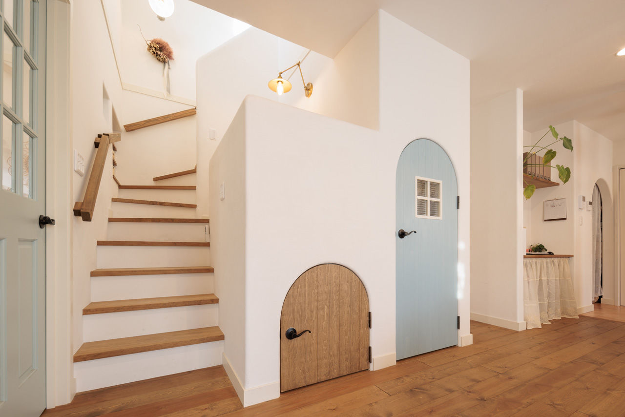 アットナチュレ 【1000万円台/30坪/間取り図/スキップフロア/無垢の木と漆喰の家】フランスの古民家風ナチュラルハウスの建築実例画像5