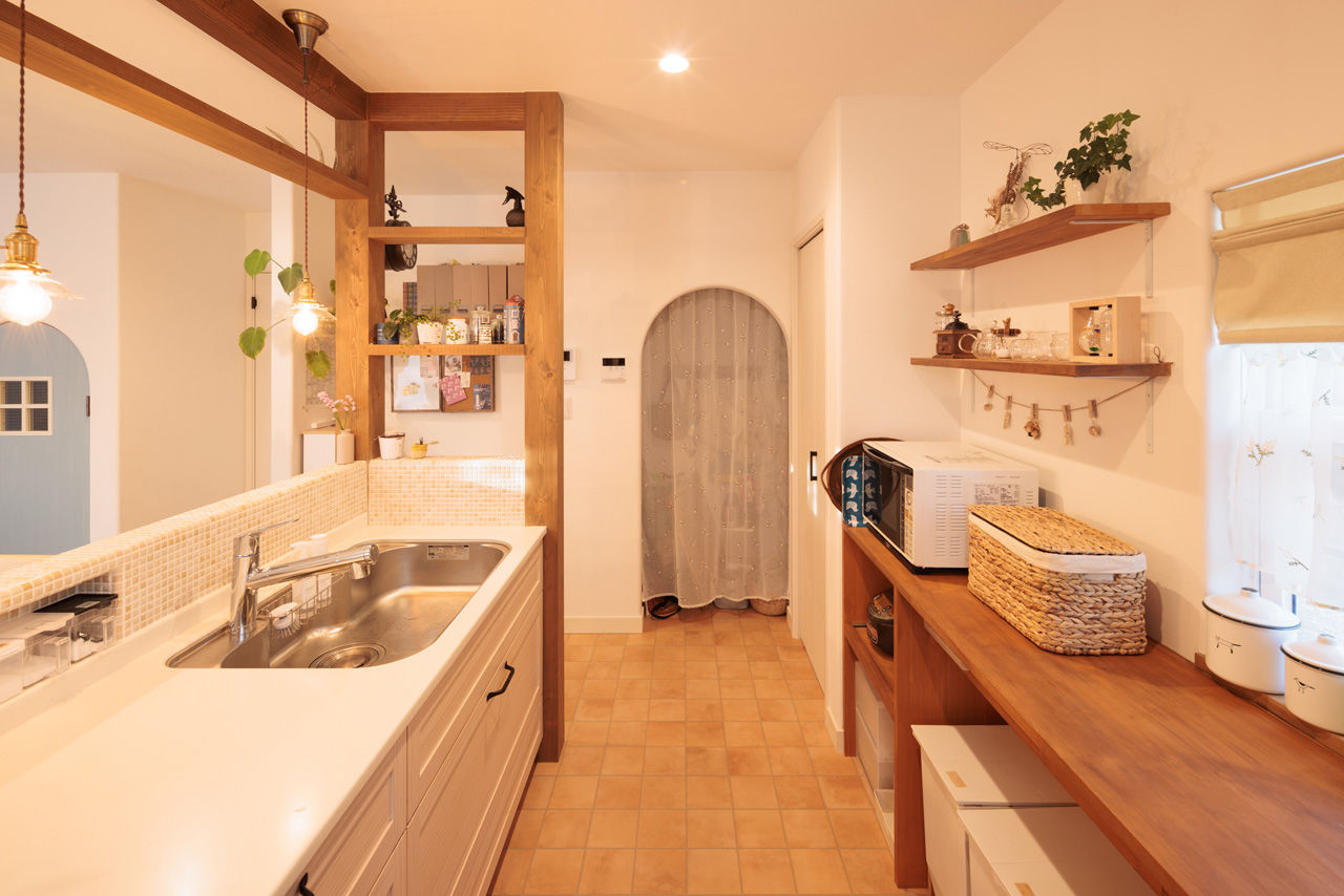 アットナチュレ 【1000万円台/30坪/間取り図/スキップフロア/無垢の木と漆喰の家】フランスの古民家風ナチュラルハウスの建築実例画像6