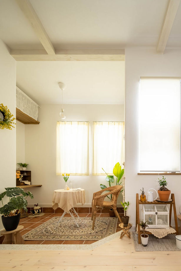 アットナチュレ 【1000万円台/41坪/間取り図/ハンドメイドキッチン/ダウンフロア】雑貨満載でもスッキリ暮らす北欧スタイルの建築実例画像5