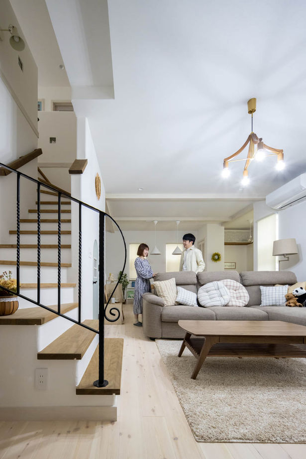 アットナチュレ 【1000万円台/41坪/間取り図/ハンドメイドキッチン/ダウンフロア】雑貨満載でもスッキリ暮らす北欧スタイルの建築実例画像6