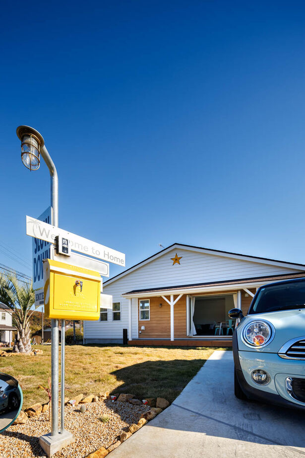 アットナチュレ 【1000万円台/26坪/間取り図/平屋】大好き！だけを詰め合わせたカラフル&ポップなアメリカンフラットハウスの建築実例画像2