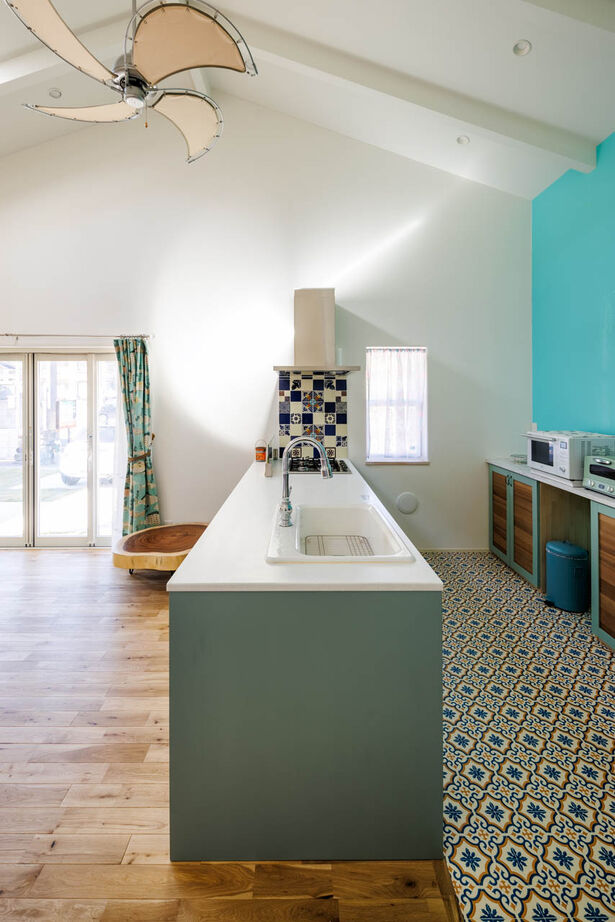 アットナチュレ 【1000万円台/26坪/間取り図/平屋】大好き！だけを詰め合わせたカラフル&ポップなアメリカンフラットハウスの建築実例画像5