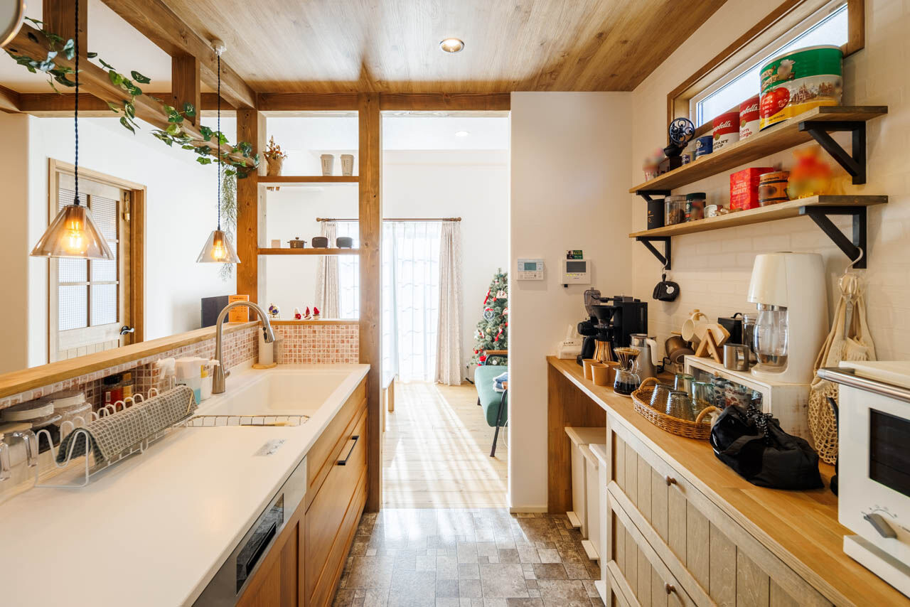 アットナチュレ 【1000万円台/25坪/間取り図】ほっこり田舎風な温もりとレトロ感。素朴な味わいが可愛いナチュラルハウスの建築実例画像5