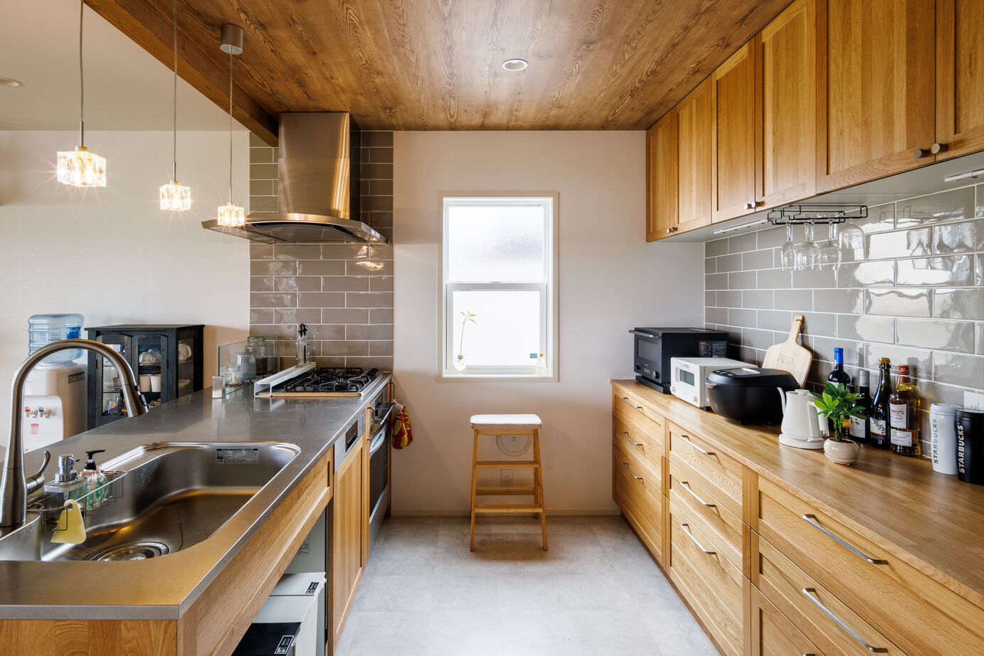 アットナチュレ 【2000万円台/42坪/間取り図/サーファーズ】庭と直結の開放感が気持ちいい!デザインも広さもアメリカンな家の建築実例画像5