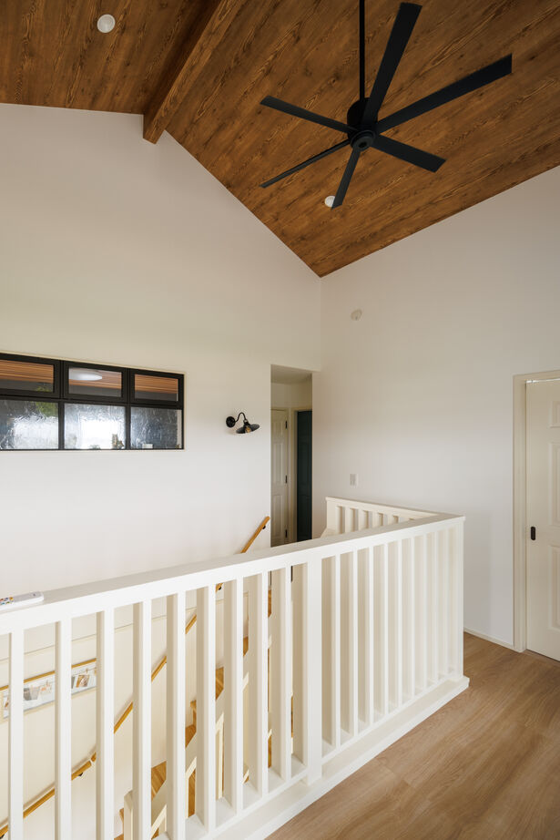 アットナチュレ 【2000万円台/42坪/間取り図/サーファーズ】庭と直結の開放感が気持ちいい!デザインも広さもアメリカンな家の建築実例画像8