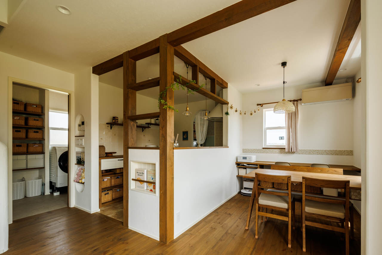 アットナチュレ 【1850万円/33坪/間取り図/造作家具】ベージュがアクセント。レトロでシンプルな大人のナチュラルハウスの建築実例画像3