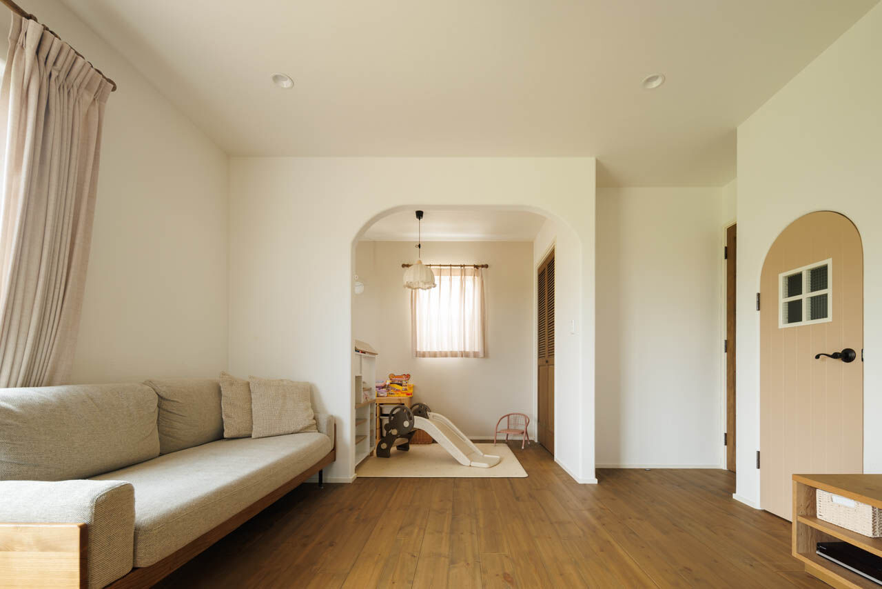 アットナチュレ 【1850万円/33坪/間取り図/造作家具】ベージュがアクセント。レトロでシンプルな大人のナチュラルハウスの建築実例画像5