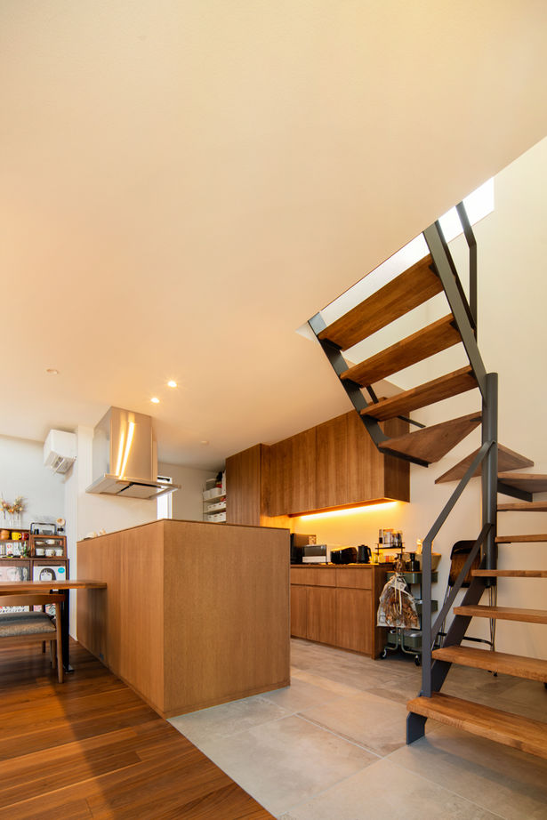 ESSRI（エスリ） 【滋賀/3000万円台/約40坪】平屋のような暮らしやすさ。アウトドアやインテリア、多彩な趣味を楽しむ家の建築実例画像5