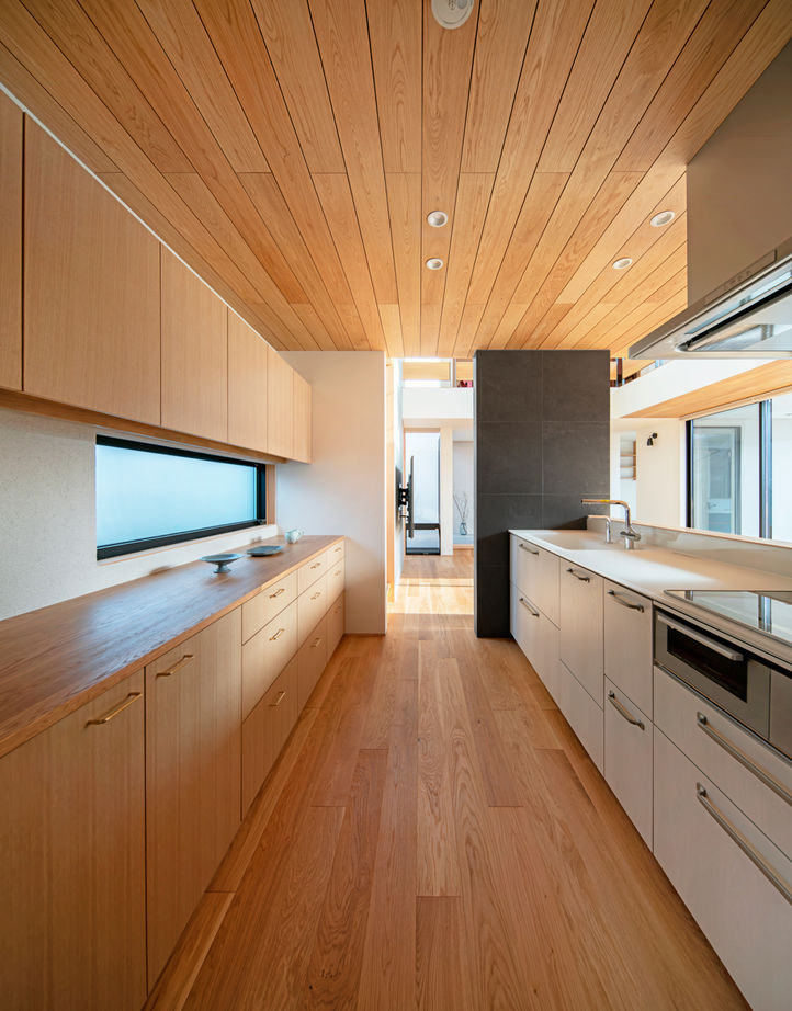 ESSRI（エスリ） 【滋賀/3000万円台/約40坪】中庭や坪庭が、季節ごとに変化する風景を届けてくれる。二人の静かな暮らしの建築実例画像6