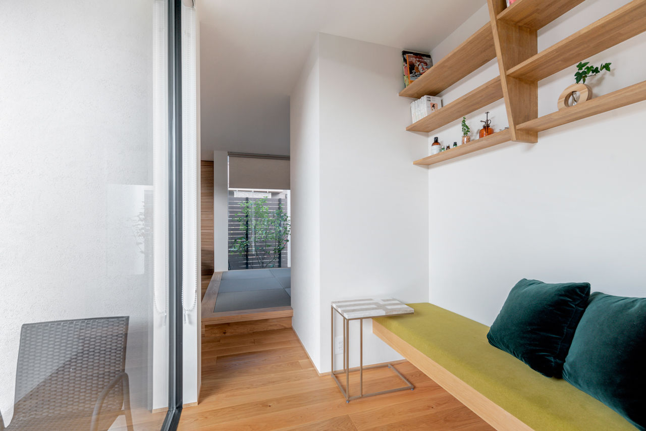 ESSRI（エスリ） 【滋賀/3000万円台/約40坪】中庭や坪庭が、季節ごとに変化する風景を届けてくれる。二人の静かな暮らしの建築実例画像7