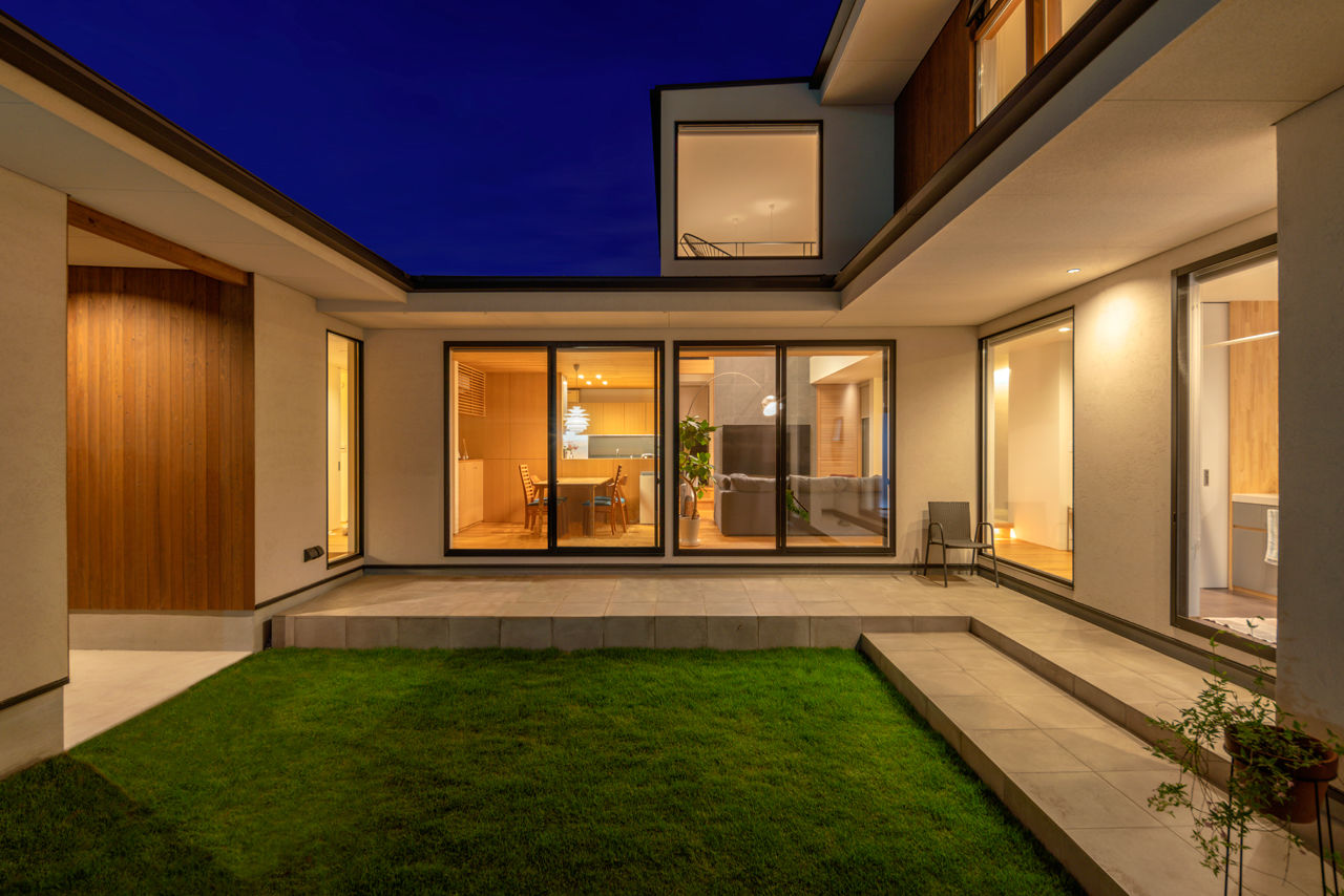 ESSRI（エスリ） 【滋賀/3000万円台/約40坪】中庭や坪庭が、季節ごとに変化する風景を届けてくれる。二人の静かな暮らしの建築実例画像9