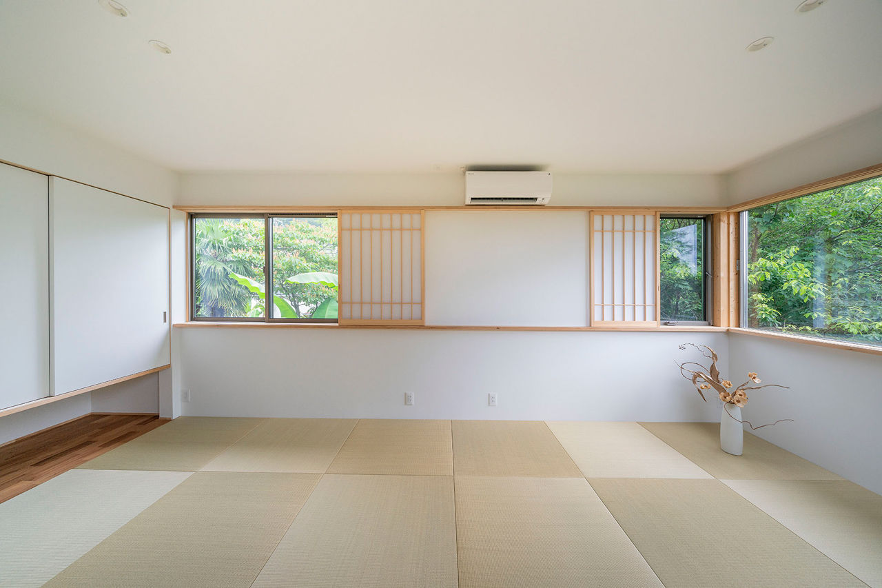 ESSRI（エスリ） 【滋賀/約30坪】芝生の庭が広がる自然豊かな家。味わい深い木や石の設えを、ゲストと共に楽しむの建築実例画像9