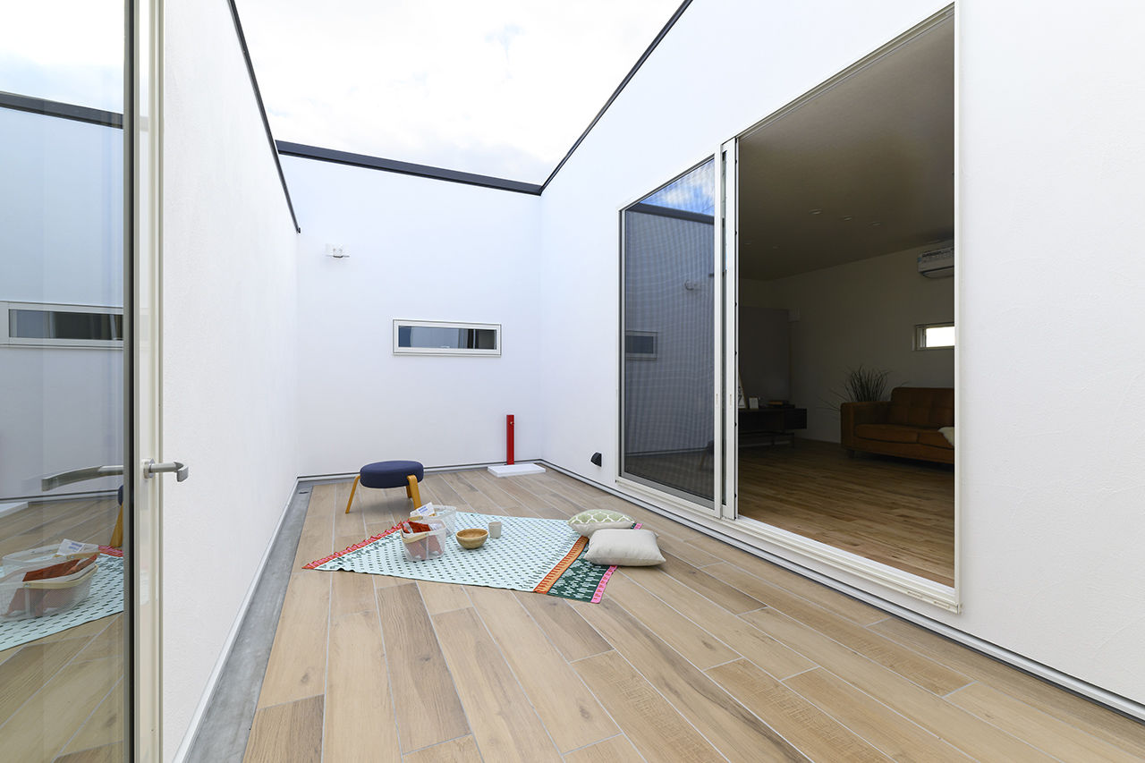 THE HAUS ザハウス ★間取り【平屋/3LDK＋中庭】プライベート庭と借景を持つ漆黒の平屋の建築実例画像2