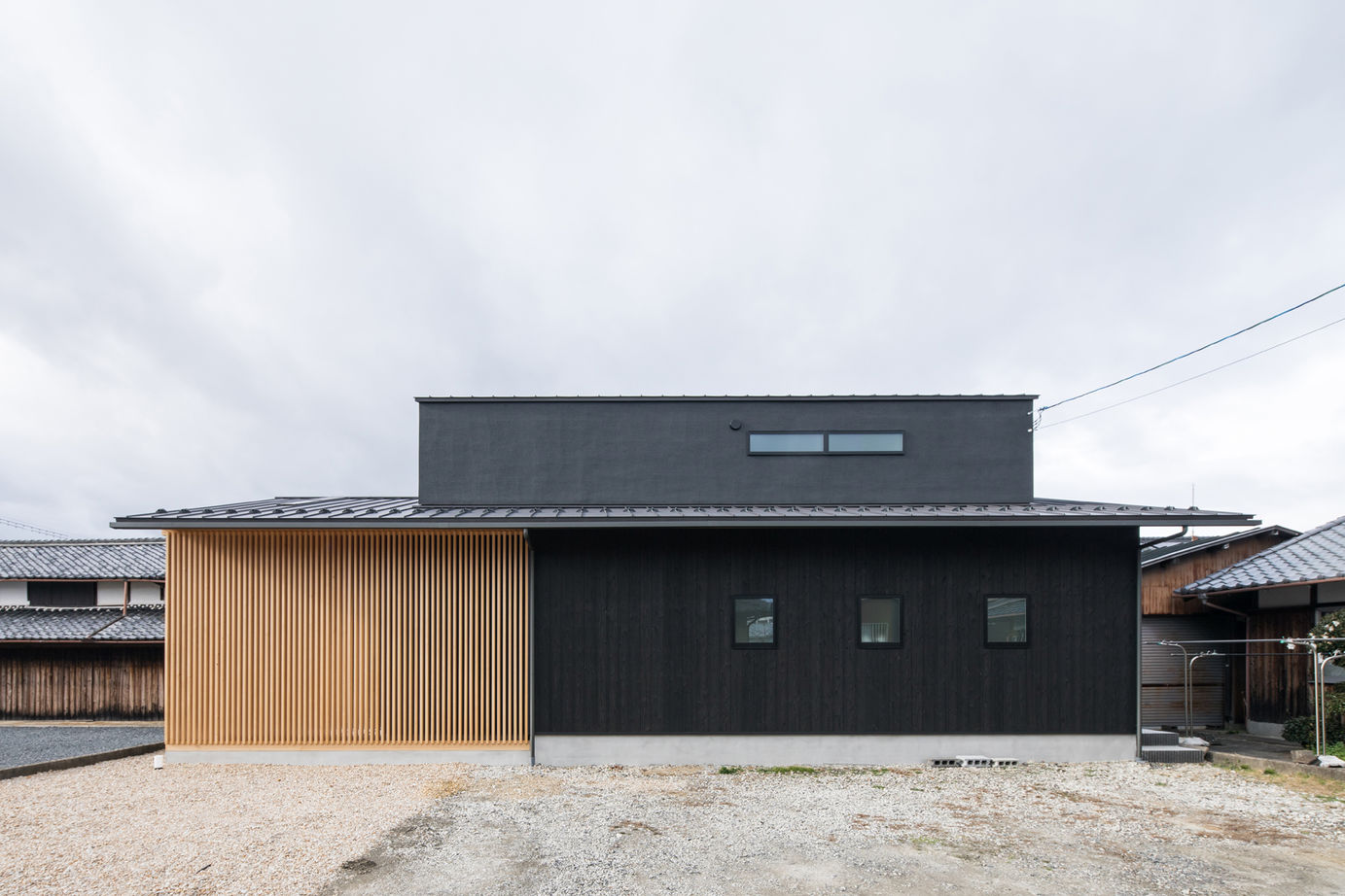 ALTS DESIGN OFFICE（アルツ　デザイン　オフィス） 《滋賀県/間取り図有》室内でありながら外の雰囲気を楽しめ、家族が心からくつろげる「風景を取り込む家」の建築実例画像2