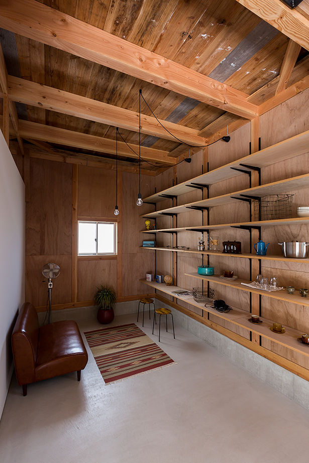 ALTS DESIGN OFFICE（アルツ　デザイン　オフィス） 《湖南市/間取り図有》ハコのような空間使いと無骨さを表現した「倉庫をリノベーションしたような家」の建築実例画像8