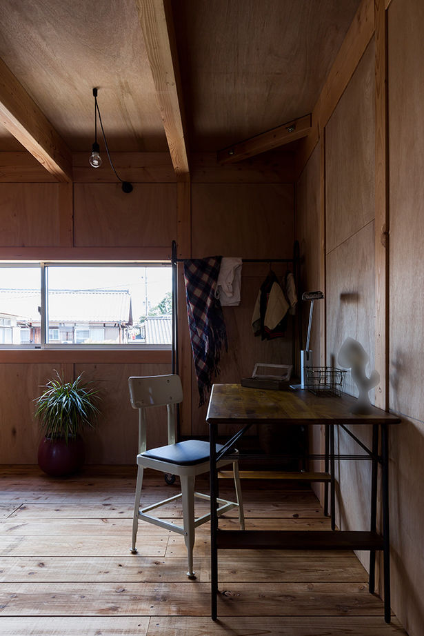 ALTS DESIGN OFFICE（アルツ　デザイン　オフィス） 《湖南市/間取り図有》ハコのような空間使いと無骨さを表現した「倉庫をリノベーションしたような家」の建築実例画像12