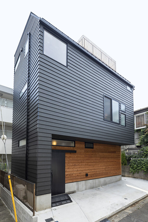 TIME+ 【敷地19.1坪／2階リビング／3階建て】リラックス感あるLDKと趣味のゆったり土間空間の建築実例画像3