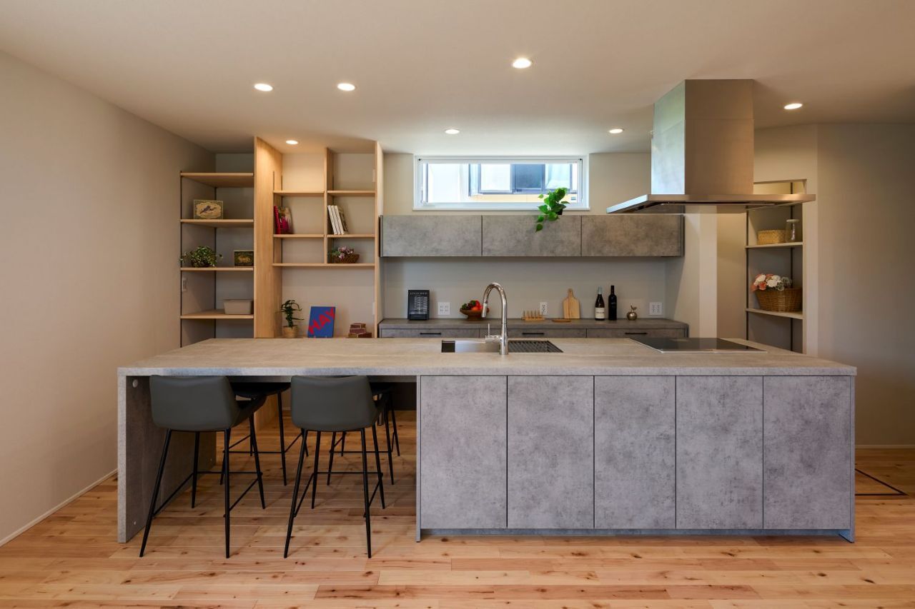 ゲート（R+house春日井） 【32坪/3000万円台/スケルトン階段】おしゃれキッチンとランドリールームのある家の建築実例画像4