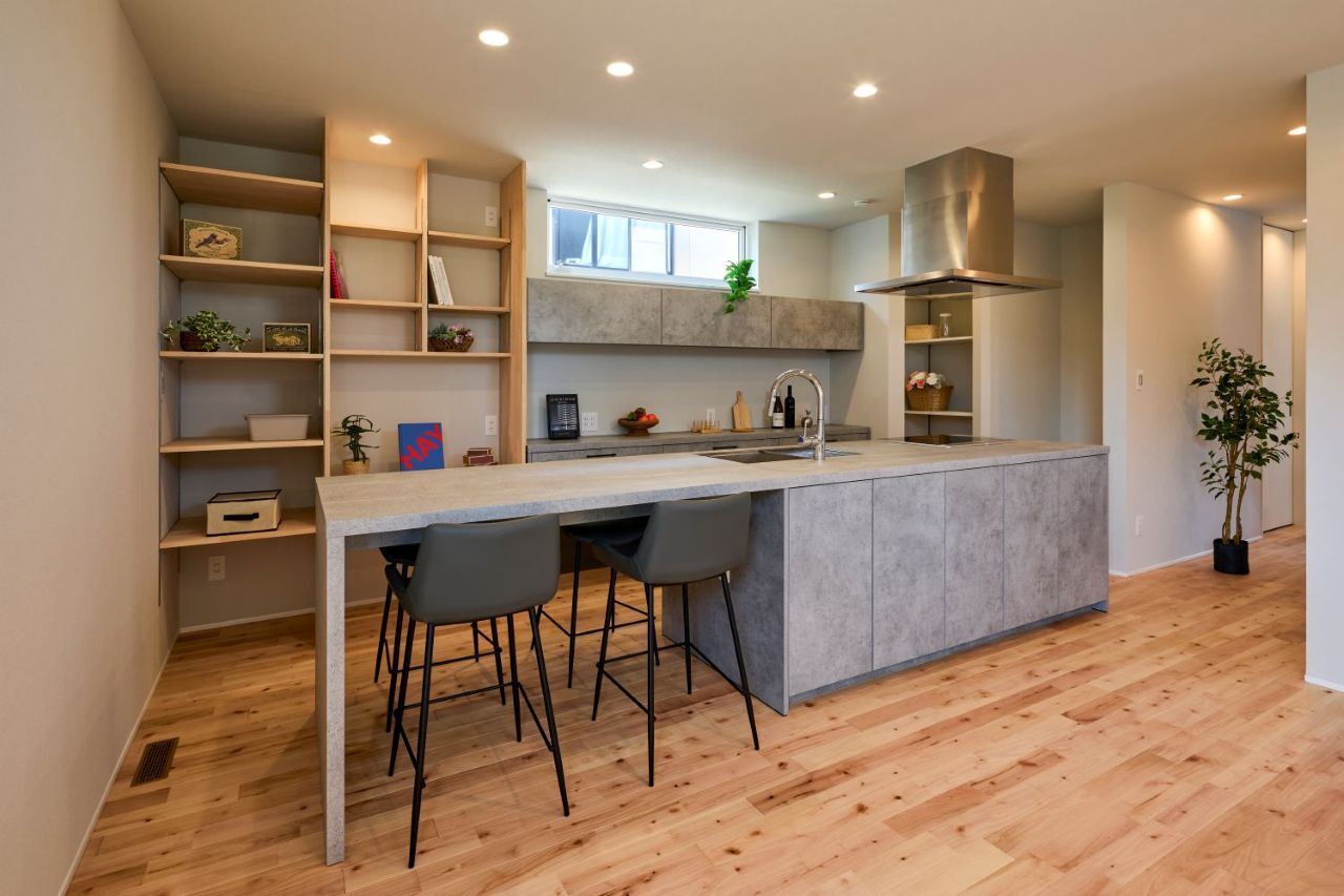 ゲート（R+house春日井） 【32坪/3000万円台/スケルトン階段】おしゃれキッチンとランドリールームのある家の建築実例画像5