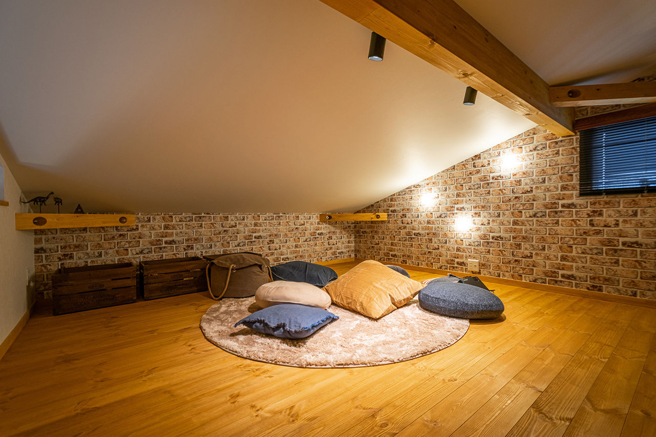 パルコホーム 【間取り図有/アウトドア派】薪ストーブのある吹き抜けリビングやウッドデッキなど自由に楽しめる住まいの建築実例画像8