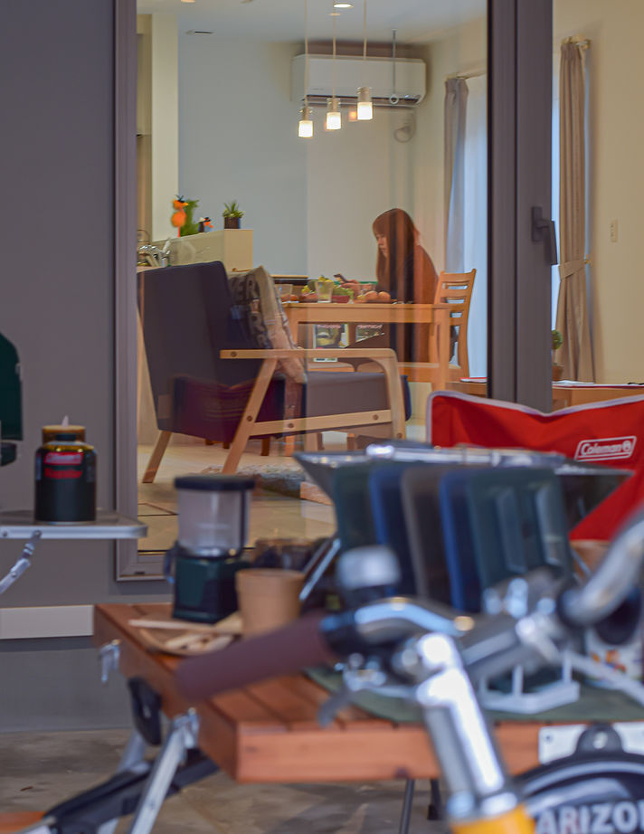 パルコホーム 好きなものに囲まれて暮らす…奥行きのあるLDKからガレージを眺められる家の建築実例画像6