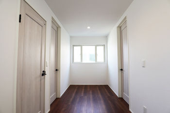 パルコホーム 【1500～1999万円／広々4LDK】カバードポーチのあるアーリーアメリカン風住宅がローコストで実現の建築実例画像8