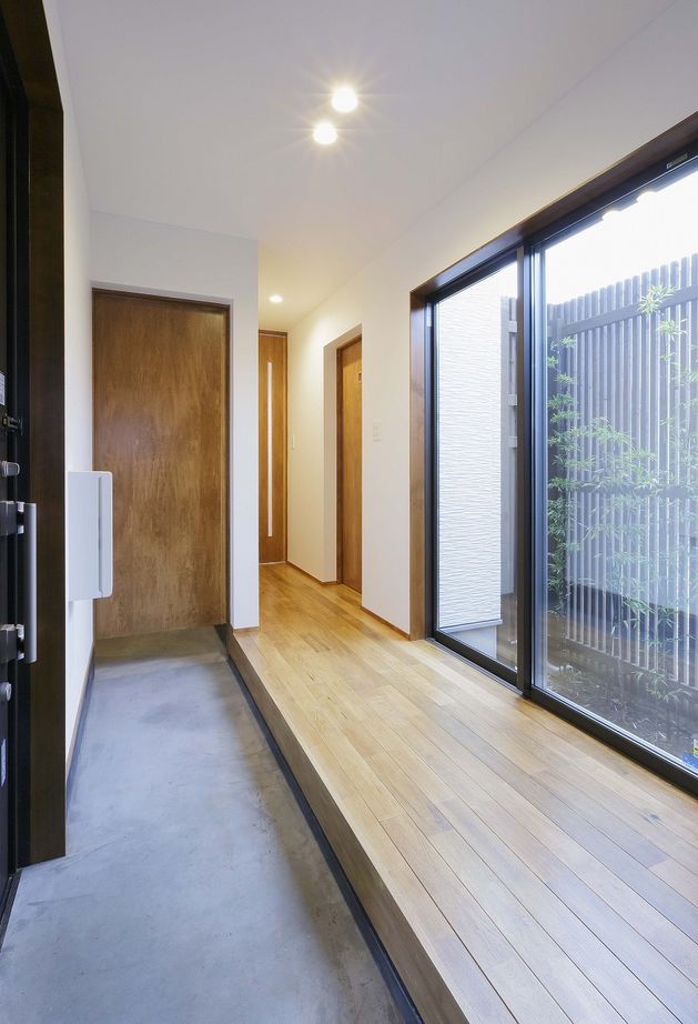 イケダ工務店 【44.8坪/3,000～3,499万円】ガレージで趣味を徹底的に楽しむ！木の温もりに包まれる癒しの生活の建築実例画像9