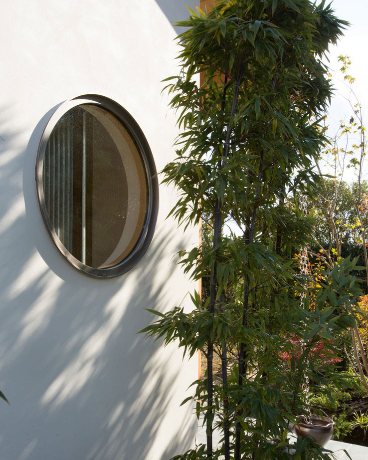 新進建設 【2500万円】扇型の土地をいかした、庭を抱いて「くの字」に建つ家／家の間取り図ありの建築実例画像10