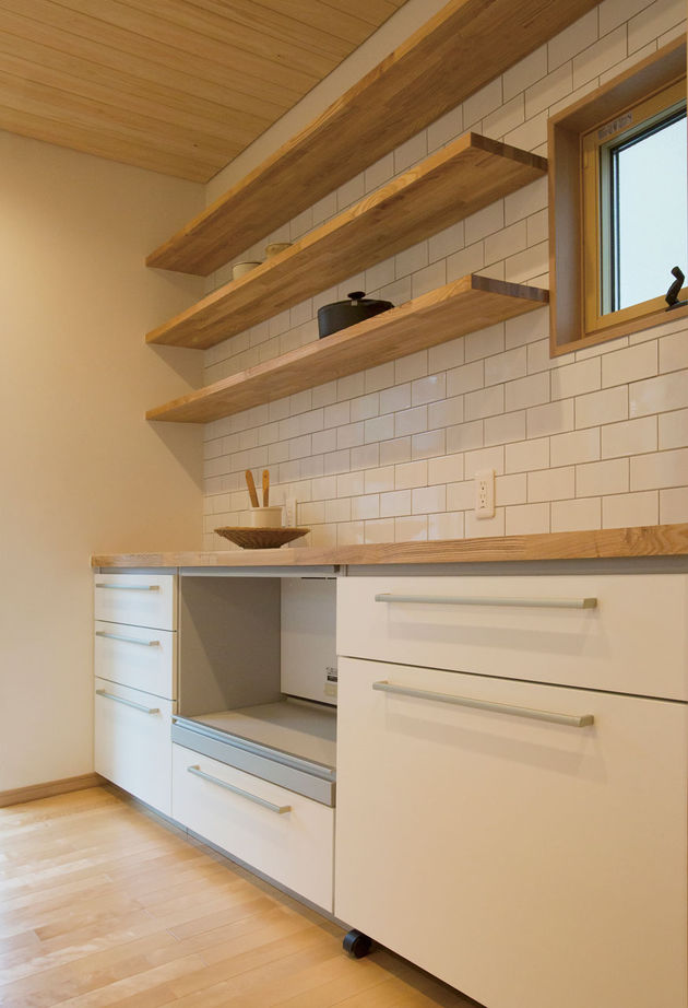 新進建設 【2500万円】趣味を楽しむ間取り。無垢材をたっぷり取り入れた和モダンの注文住宅／家の間取り図ありの建築実例画像4