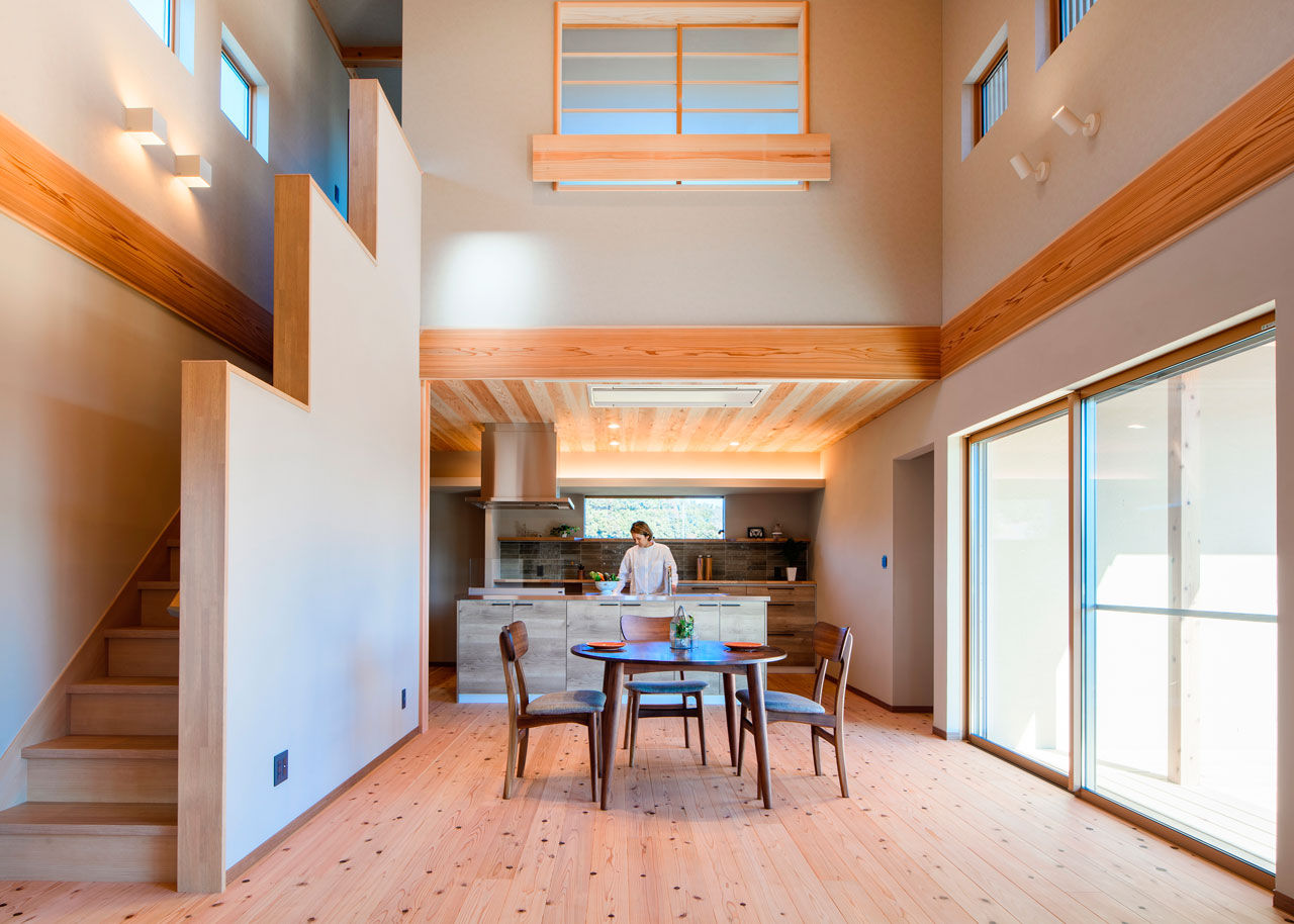 新進建設 【3500万円／延床35.2坪／間取り図あり】土地探しから対応。自然豊かな高台のロケーションに建つ平屋風の家の建築実例画像3