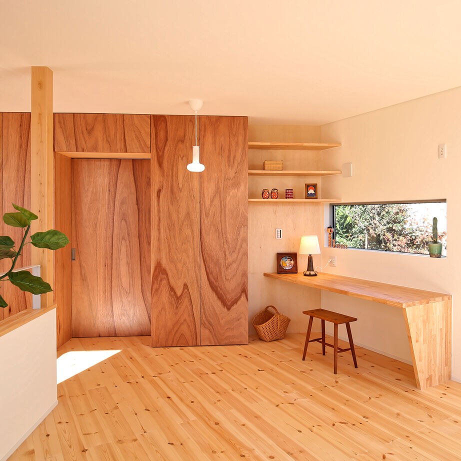 新進建設 【3100万円／31.1坪／土間／間取り図あり】心地よい無垢の香りに包まれる。自然と調和する海辺の家。の建築実例画像2