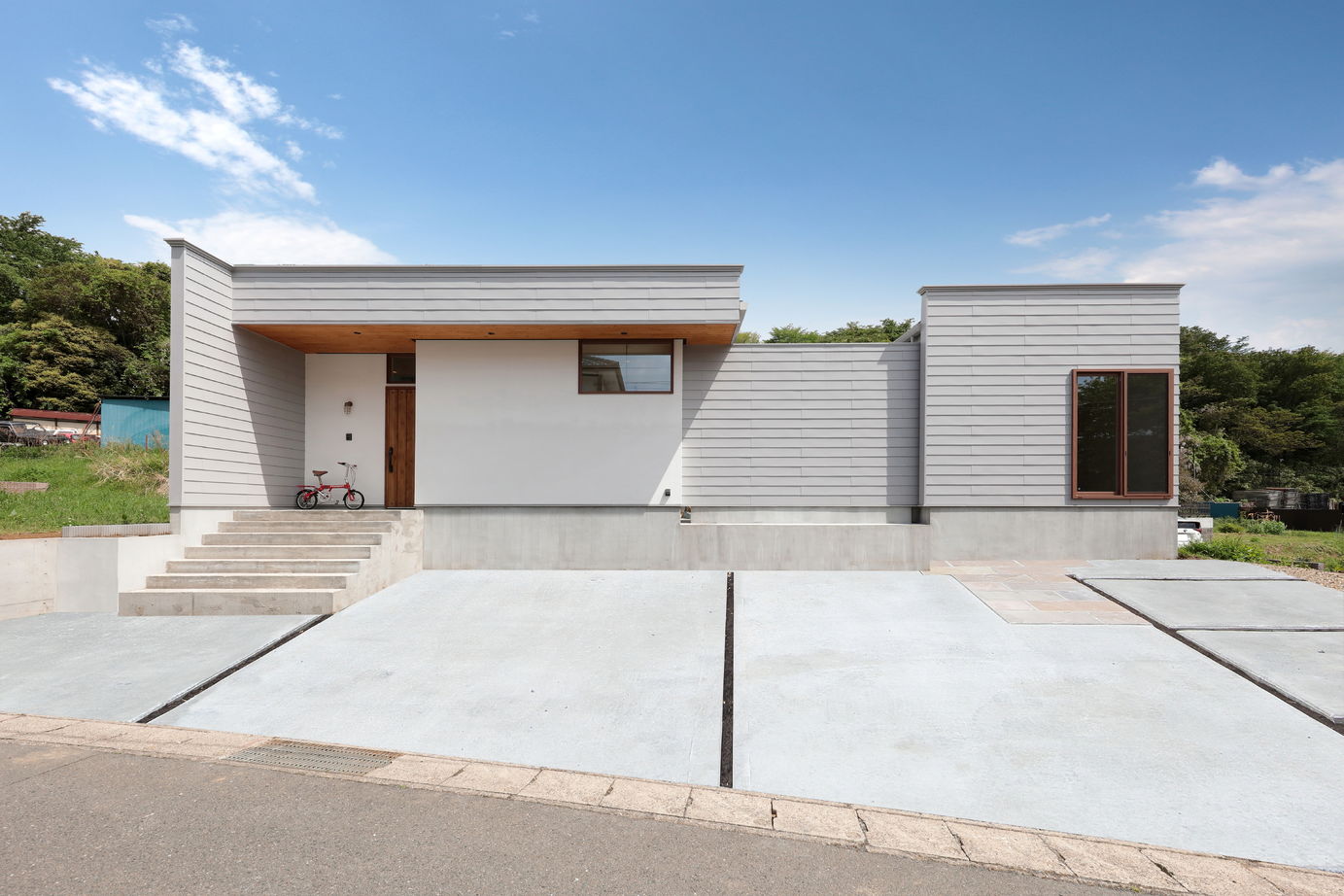 ＰＬＵＳ　ＨＡＵＳ（プラスハウス）の建築実例画像