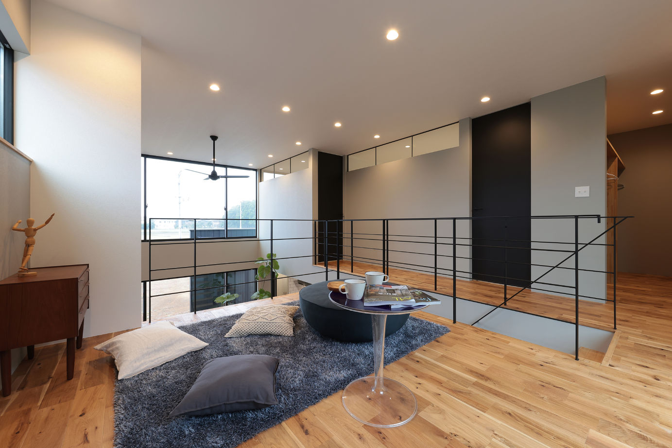 ＰＬＵＳ　ＨＡＵＳ（プラスハウス） スタイリッシュモダンなBlack＆Grayの家の建築実例画像8