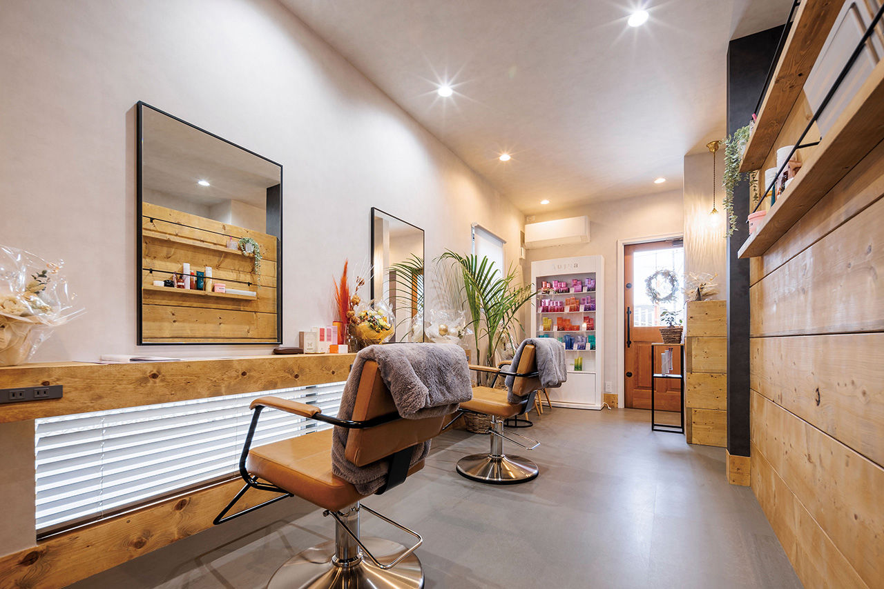 ＰＬＵＳ　ＨＡＵＳ（プラスハウス） 【本体価格3000万円／40.7坪】Wood×Grey×Blackのスタイリッシュなデザインが映えるサロン併設の家の建築実例画像10