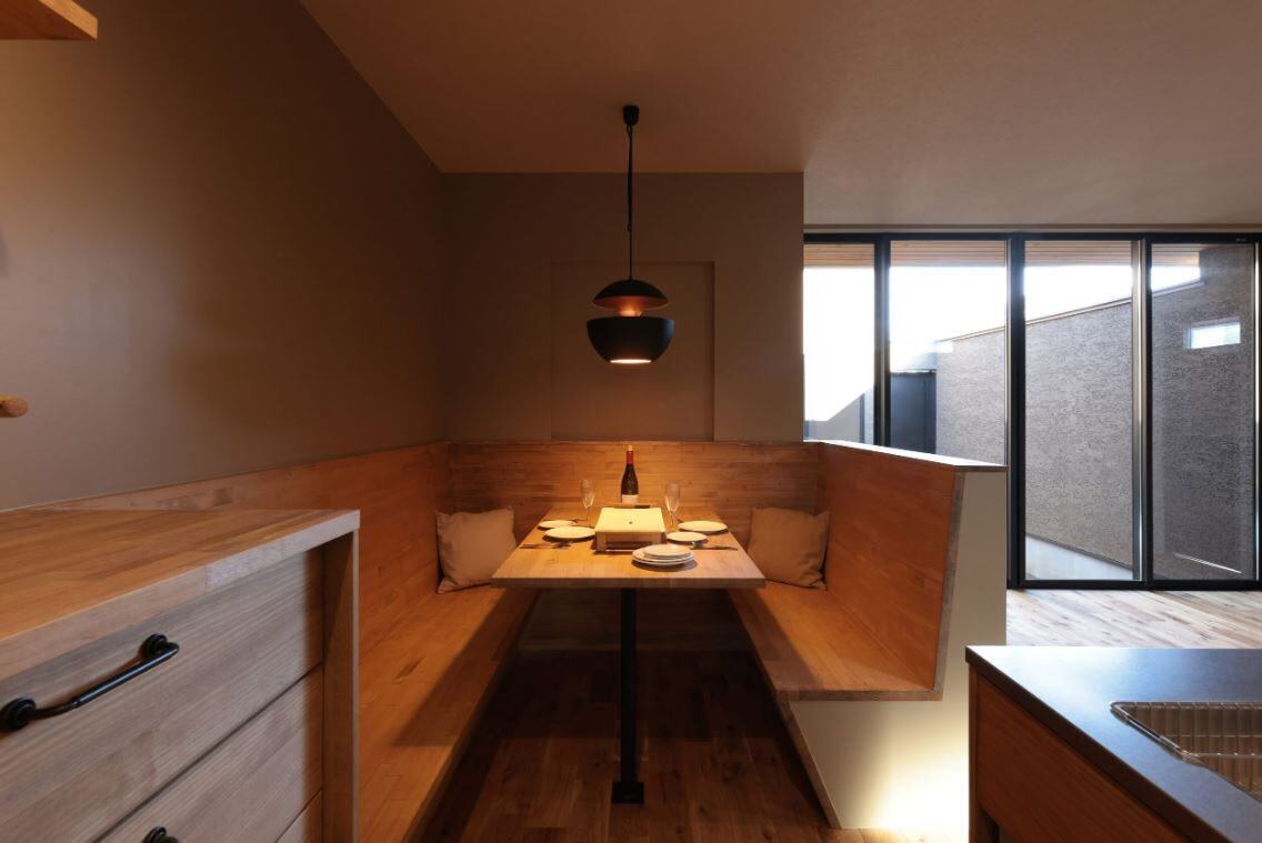 ＰＬＵＳ　ＨＡＵＳ（プラスハウス） 【本体価格2500～3000万円／28.0坪】アートを愉しむ部屋を備えて特別感溢れるリゾートライクな平屋の建築実例画像2