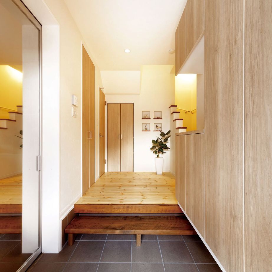 一級建築士事務所　福島工務店 【大阪府/2000万円台/狭小/ビルトインガレージ】スキップフロアのある3階建て・SE構法で贅沢な間取り設計をの建築実例画像6